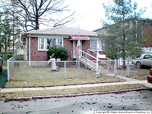 Grant City commercial property